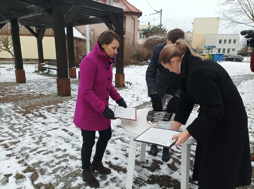 Nowy Dwór Gdański. Posłanki PO z wizytą w mieście. Komitet „Tak dla In Vitro” zbierał podpisy