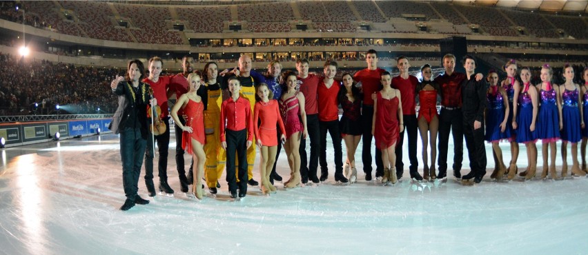 Kings on Ice. Popis łyżwiarskich umiejętności na Stadionie...