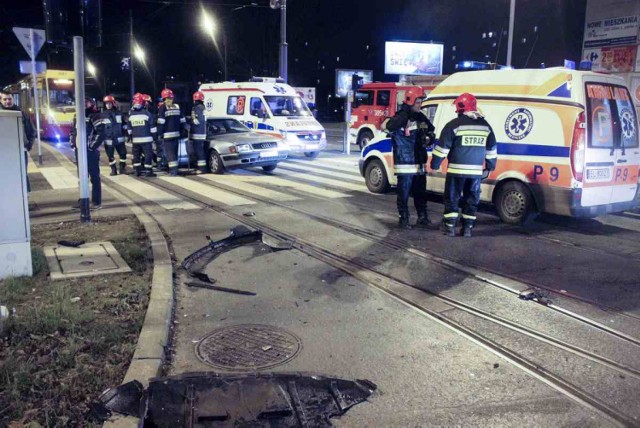 Wypadek na skrzyżowaniu Rydza-Śmigłego i Przybyszewskiego w Łodzi