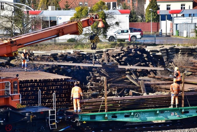 Nadal nieznany jest koniec modernizacji linii kolejowej nr 207 na odcinku Malbork – Kwidzyn – granica województwa pomorskiego.