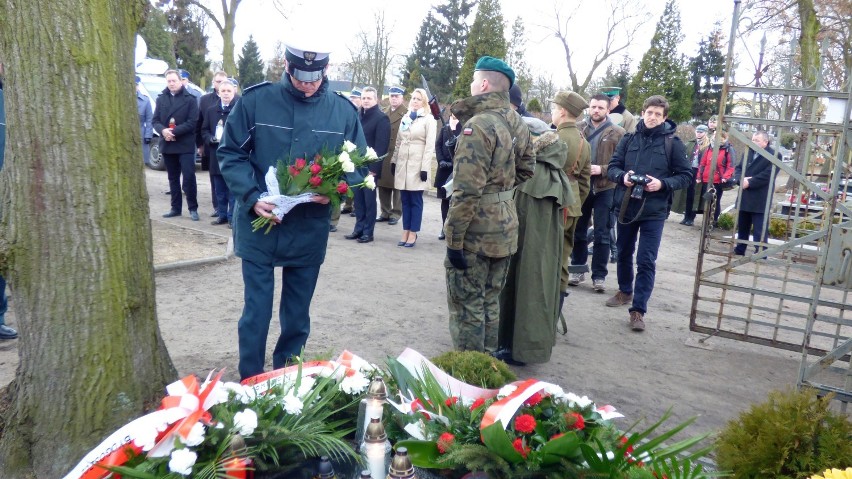 Narodowy Dzień Pamięci Żołnierzy Wyklętych. Bydgoszczanie uczcili ich pamięć [zdjęcia, wideo]