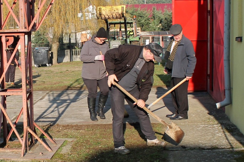 Strażacy z Osłonina działają