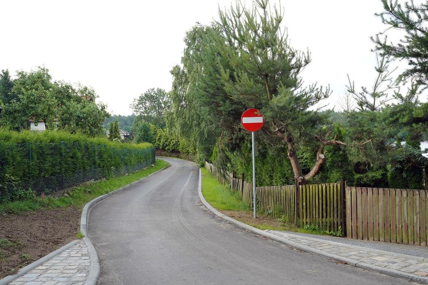 Zakończył się remont drogi prowadzącej przez wieś Lutówko w...