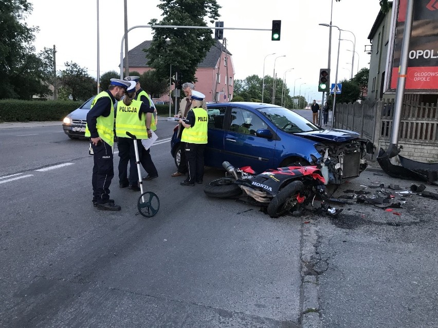 60-latek kierujący renault nie ustąpił pierwszeństwa...