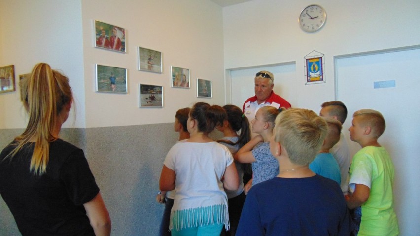 Wizyta uczniów z Rostarzewa na przystani Zrywu
