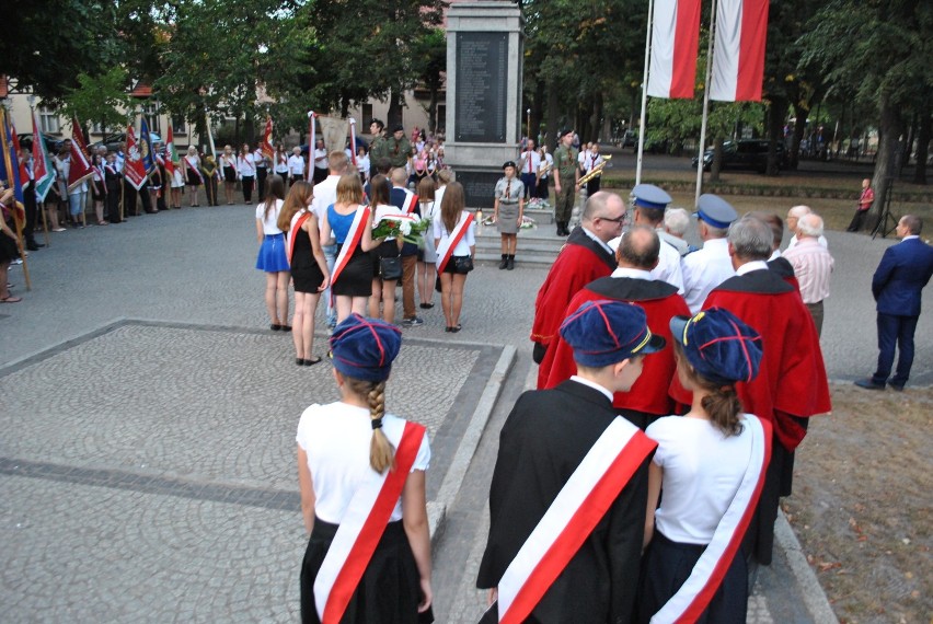 W Międzychodzie uczczono 76. rocznicę wybuchu II Wojny...