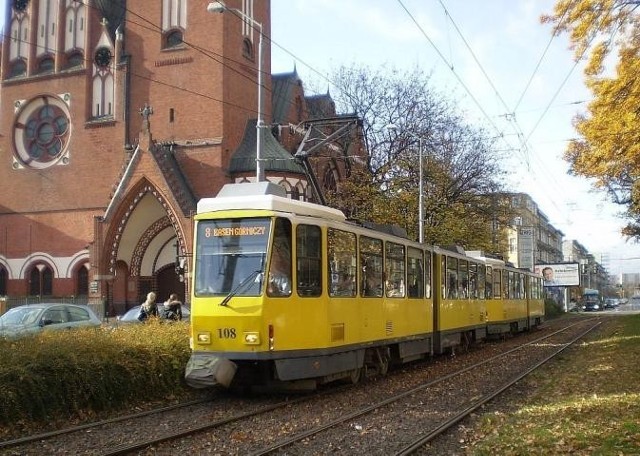 "Ósemkę" zastąpi autobus linii 808