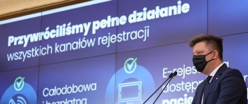 Znów zmiany w programie szczepień. Kiedy dla wszystkich? Jak się zarejestrować?