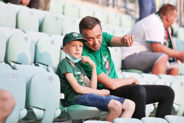 WAŻNE! DO KOLEJNYCH ZDJĘĆ MOŻESZ PRZEJŚĆ ZA POMOCĄ GESTÓW LUB STRZAŁEK