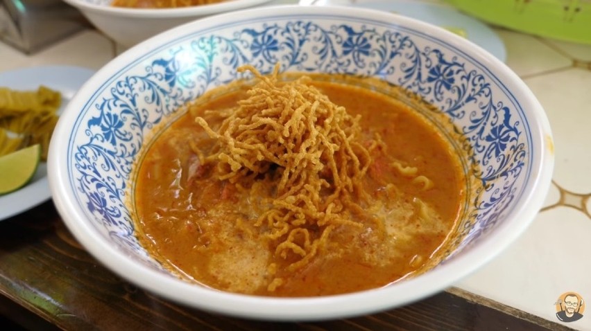 Wygrał: Khao soi (Khao Soi Khun Yai, Chiang Mai)

Nominowani...