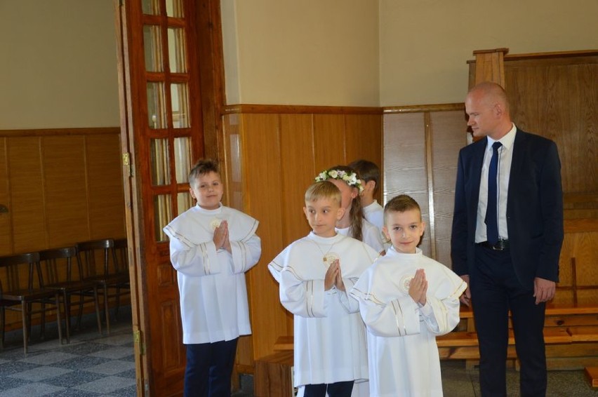 Pierwsza komunia święta w parafii na Rawce w Skierniewicach