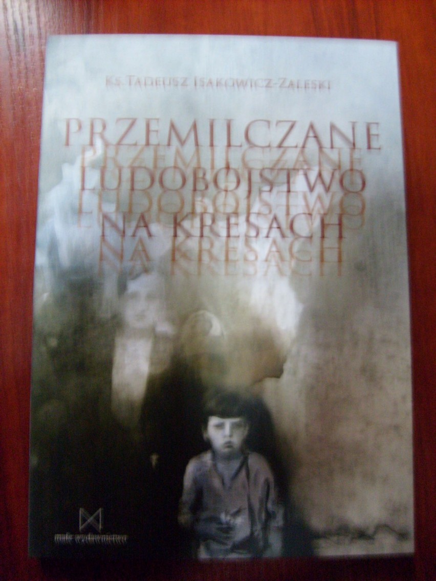 Okładka książki księdza Isakowicza-Zaleskiego.