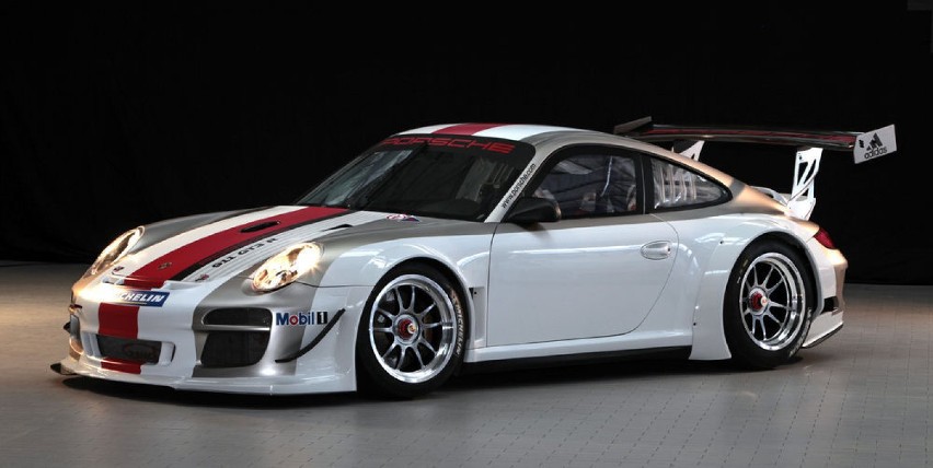 Samochód waży zaledwie 1200 kilogramów i zastąpi Porsche 911...