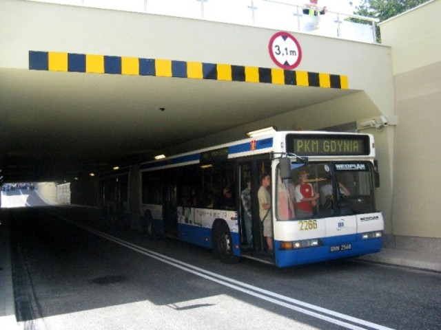 Autobusy 122 od 1 marca wracają na swoje stałe trasy