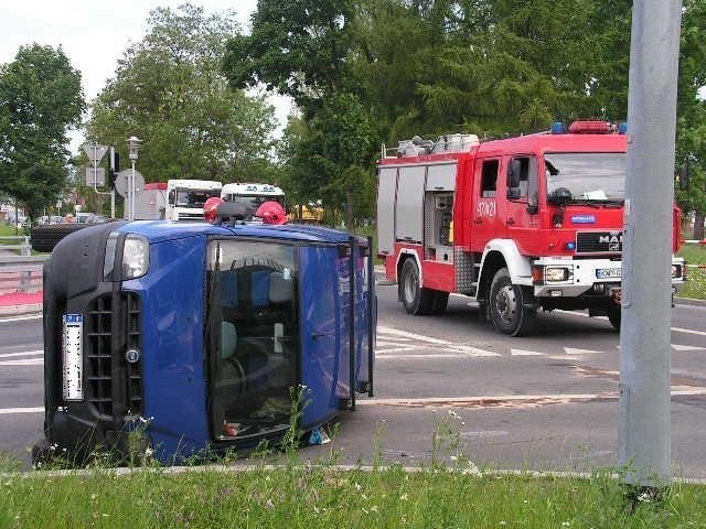 Myślenice: groźna kolizja na skrzyżowaniu (ZDJĘCIA)