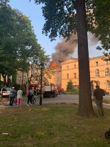 Lubliniec. Pożar szkoły przy oblatach [ZDJĘCIA]. Ruszyła akcja pomocy