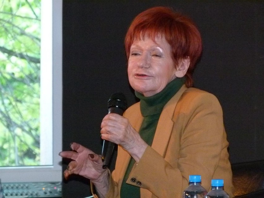 Maria Czubaszek o polityce, życiu i papierosach