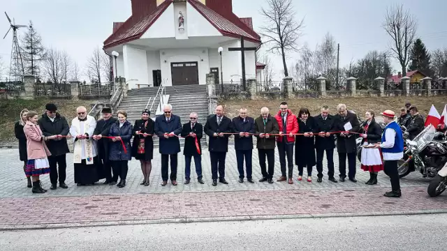 W Jankowej wybudowano ponad kilometr chodnika przy drodze powiatowej