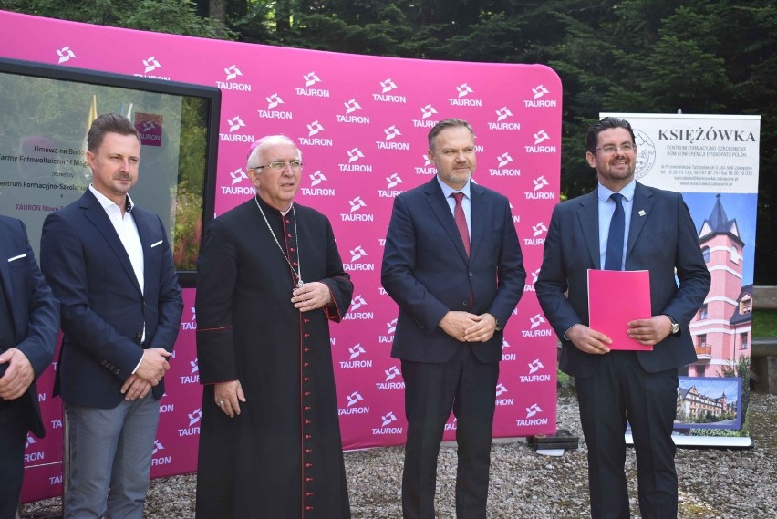 Zakopane. W Księżówce powstanie farma fotowoltaiczna na 120 paneli i magazyn energii elektrycznej