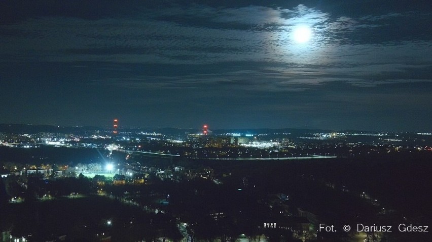 Pełnia księżyca nad Wałbrzychem