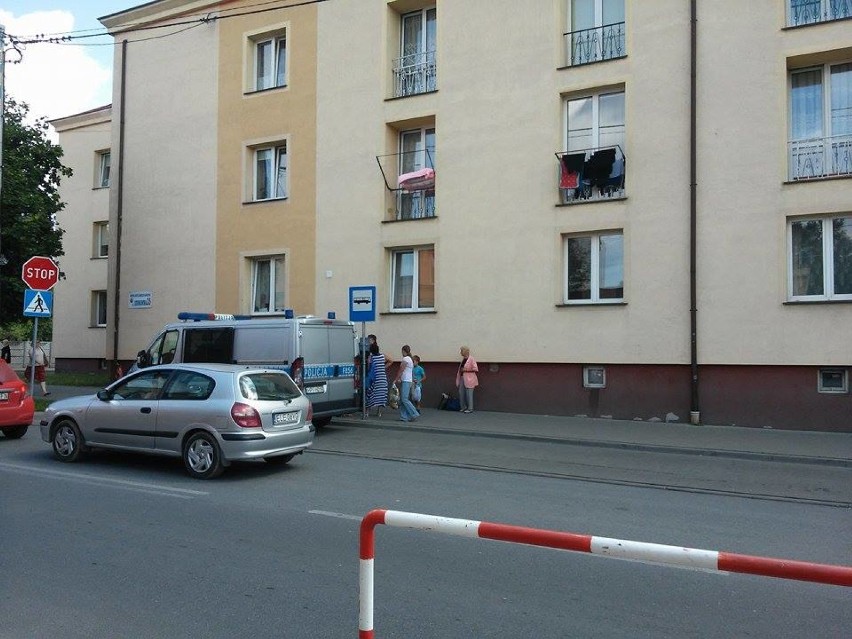 Na Ozorkowskiej w Łęczycy dziecko wypadło z okna [AKTUALIZACJA]