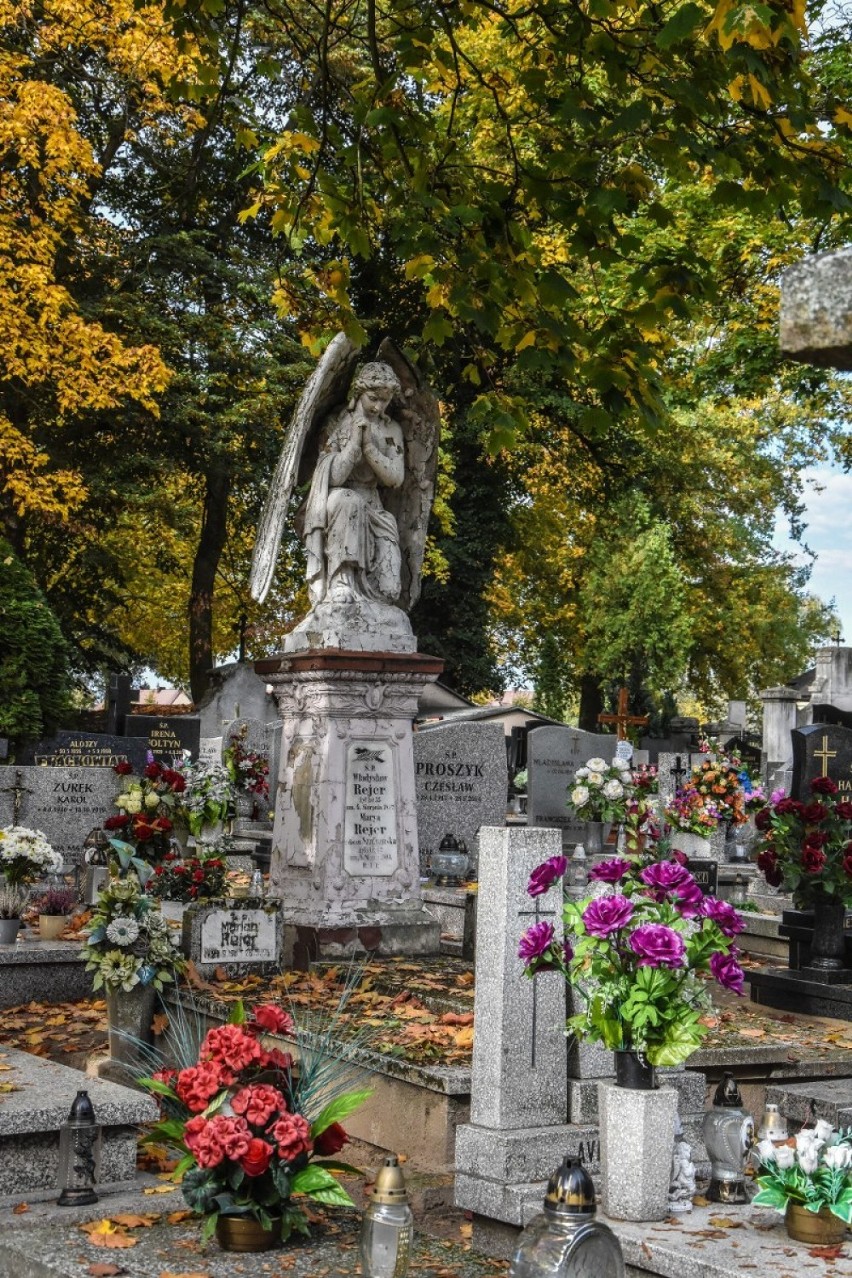 Cmentarz parafialny w Szamotułach. Znasz jego historię i wszystkie zabytkowe groby?