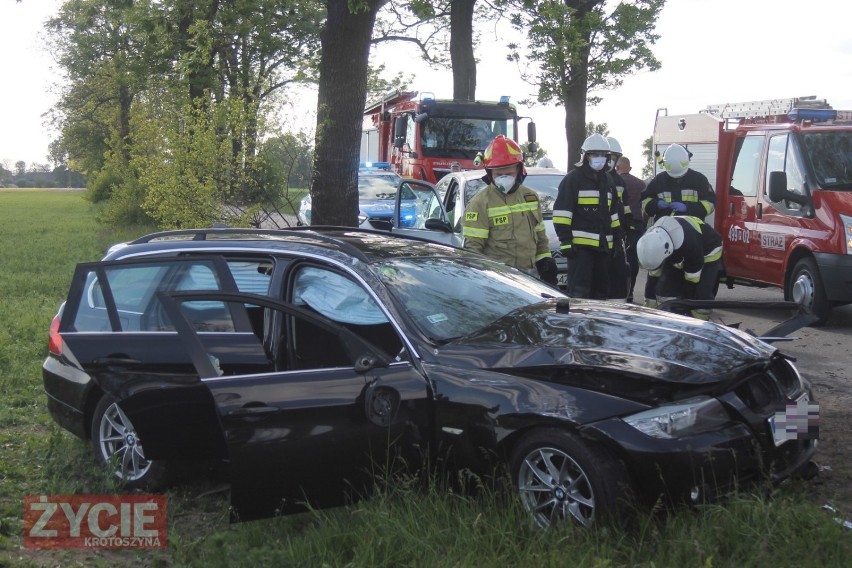 Wypadek na drodze Targoszyce-Łagiewniki. Jedna osoba hospitalizowana [ZDJĘCIA]     