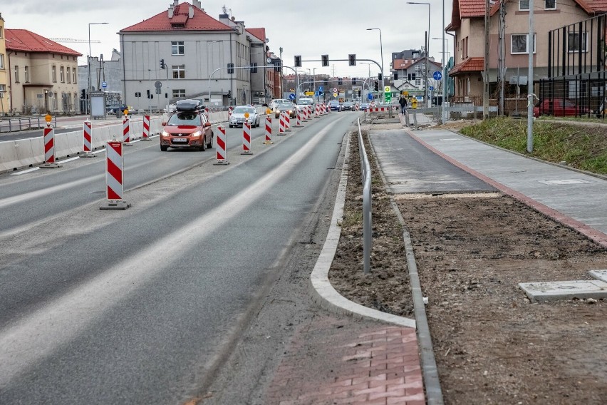 Remonty i zmiany w ruchu na drogach Krakowa w końcówce roku. Czy uda się oddać kierowcom aleje 29 Listopada?