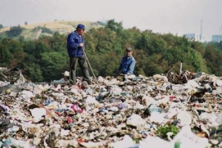 Ponad pięćset ton odpadów trafia codziennie na wysypisko w Młynku Sobuczynie.