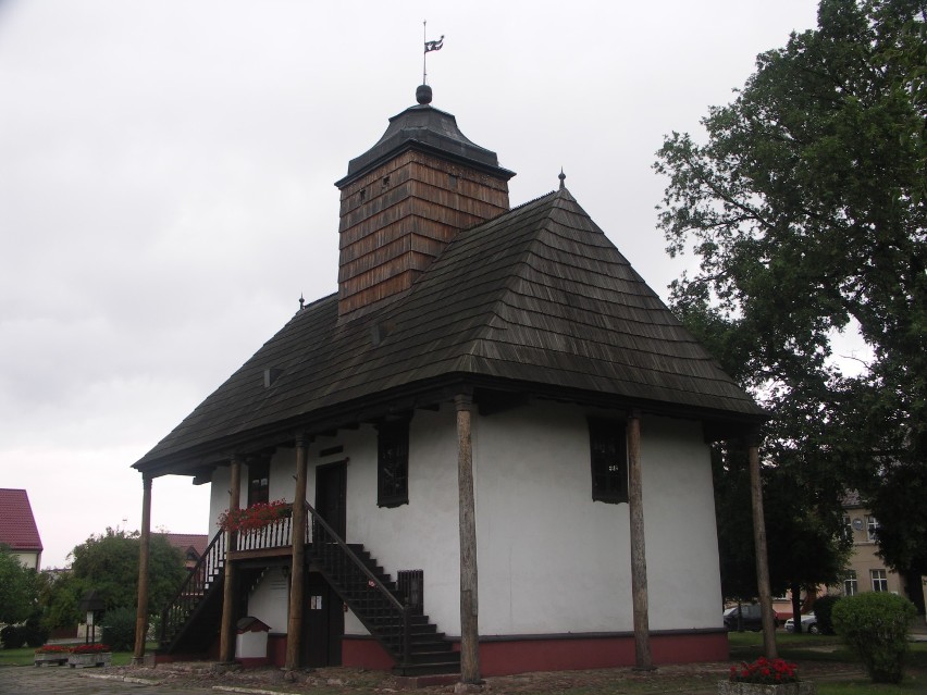 Ratusz w Sulmierzycach będzie miał wkrótce nowy dach