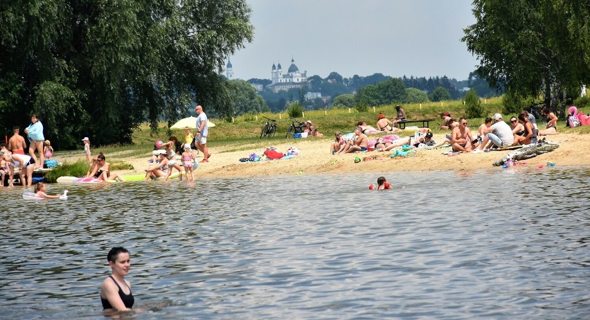 Chełm. Jak wygląda, upalny wakacyjny dzień nad zalewem Żółtańce? Zobacz zdjęcia