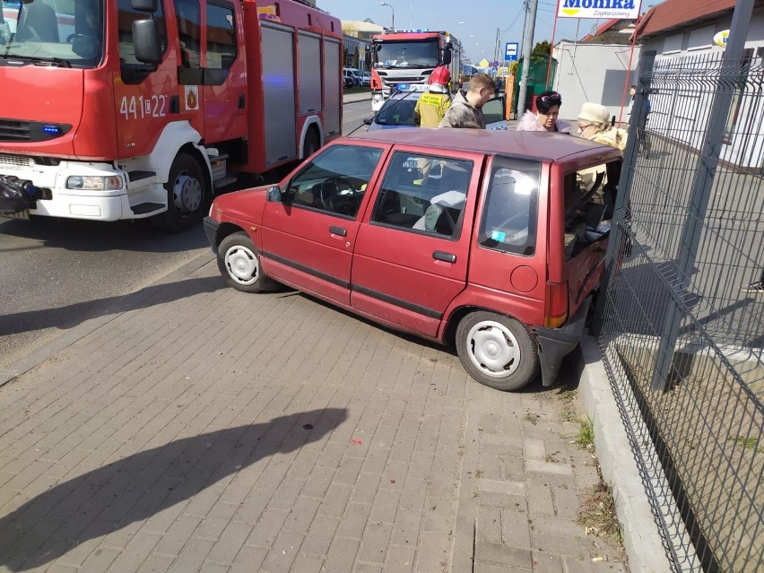 Wypadek na ul. Waryńskiego w Grudziądzu. Jedna osoba trafiła do szpitala [zdjęcia, wideo]