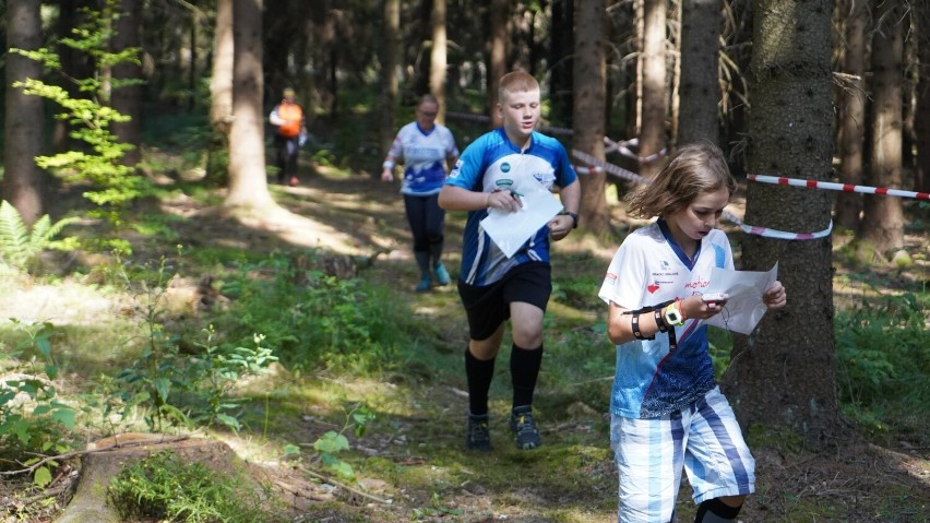 Gmina Szczytna. Blisko 900 zawodników rywalizowało w biegach na orientację w ramach Sudety Cup