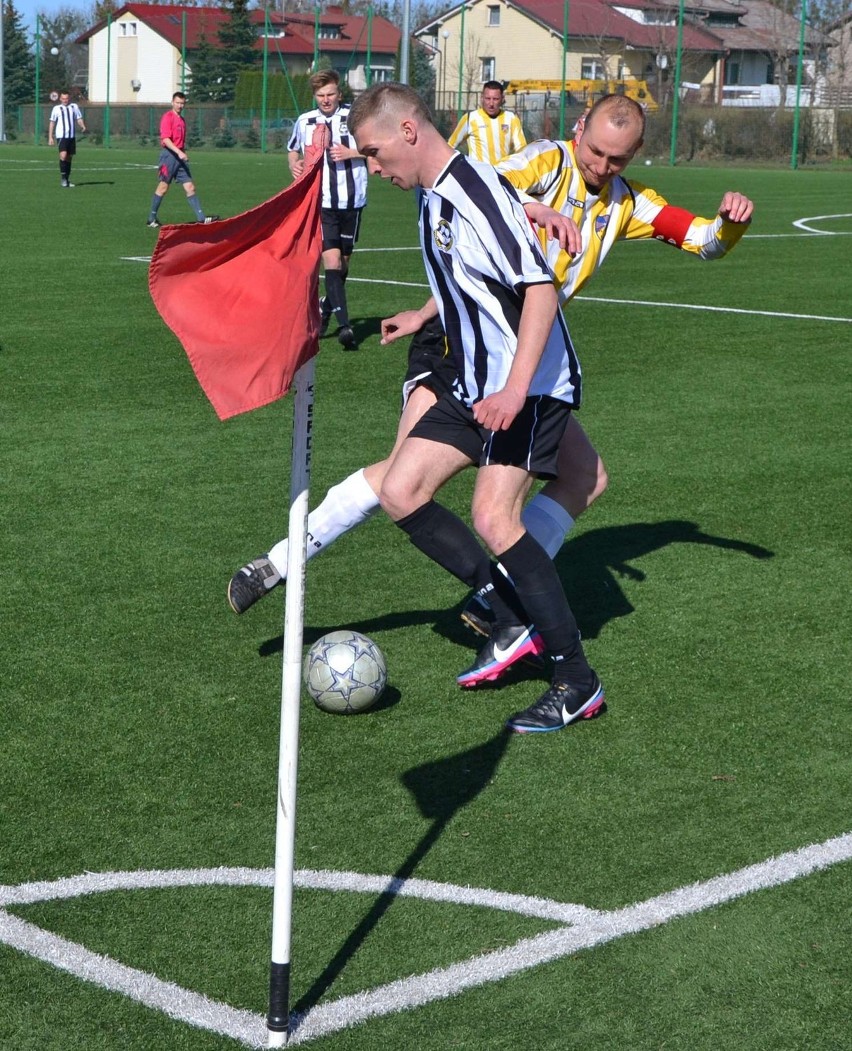 IV liga. Pomezania Malbork - Wietcisa Skarszewy 3:1 (3:1)