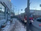 Pożar warsztatu kamieniarskiego przy al. Niepodległości w Sopocie. Na miejscu pracowało 6 zastępów straży pożarnej