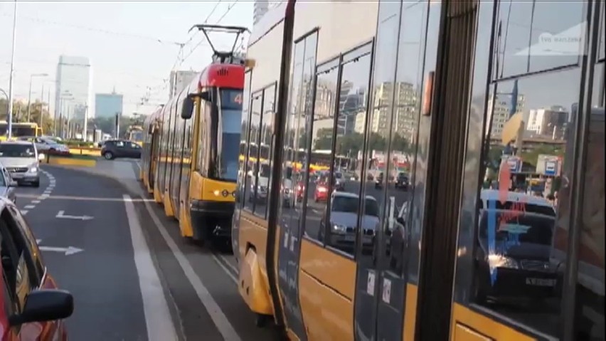 Zderzenie tramwajów na Marszałkowskiej. Utrudnienia w ruchu