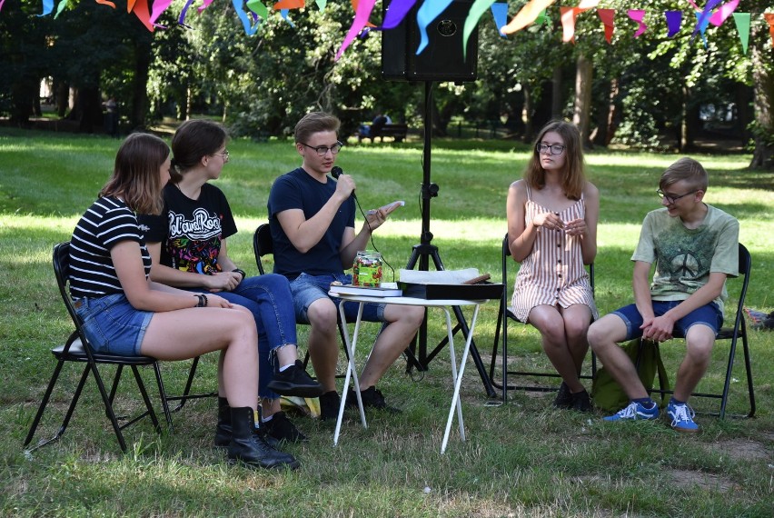 Piknik „Młodzi na trawie” w Parku Miejskim ZDJĘCIA