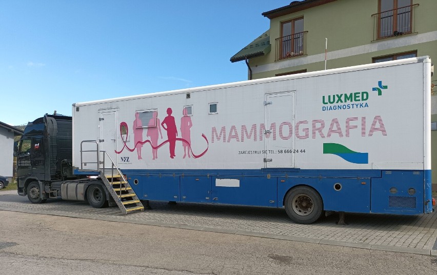 Mobilna pracownia mammograficzna zaprasza na bezpłatne badanie piersi w pow. żywieckim. Są jeszcze wolne miejsca