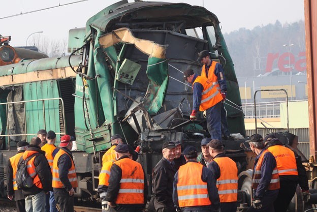 Zderzenie lokomotyw pociągów towarowych w Gdyni