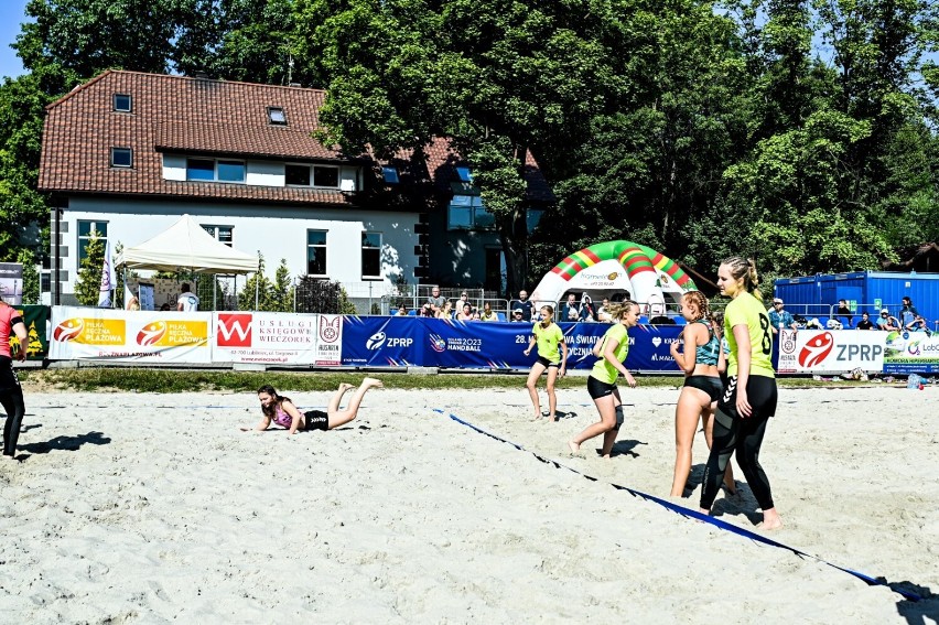 Lubliniec. Mistrzostwa Polski w piłce ręcznej plażowej