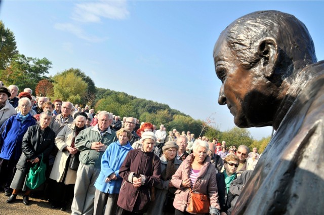 Papież Jan Paweł II ma w Gdańsku swój pomnik.