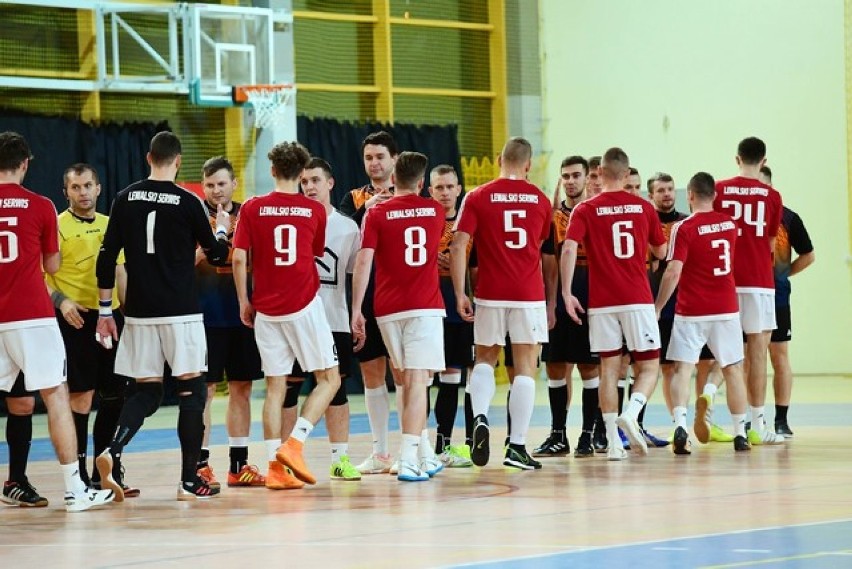 Podziałem punktów zakończył się mecz I ligi Sępoleńskiej Ligi Futsalu