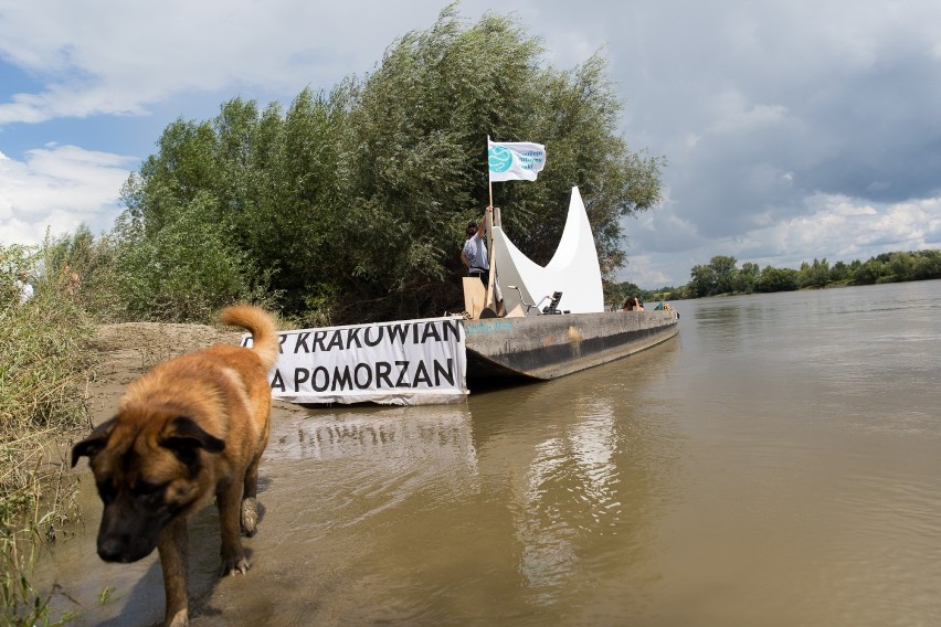 Dar krakowian dla Pomorzan. Łódź z rzeźbą Księżyca na...