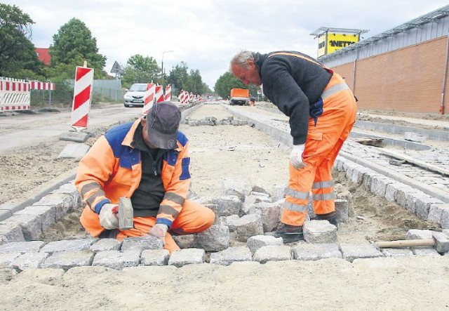 Uzyskaliśmy zapewnienie Zarządu Dróg i Transportu Miejskiego, że nawierzchnia ulicy Łukasińskiego będzie wykonana z asfaltu.