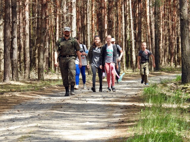 Rajd Szlakiem Stalowych Kopuł rozpoczął się w Specjalnym Ośrodku Szkolno-Wychowawczym w Międzyrzeczu.