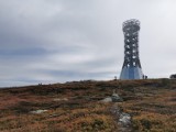 Nowa wieża widokowa na Śnieżniku. Mamy dla Was zdjęcia widoku z jej szczytu 