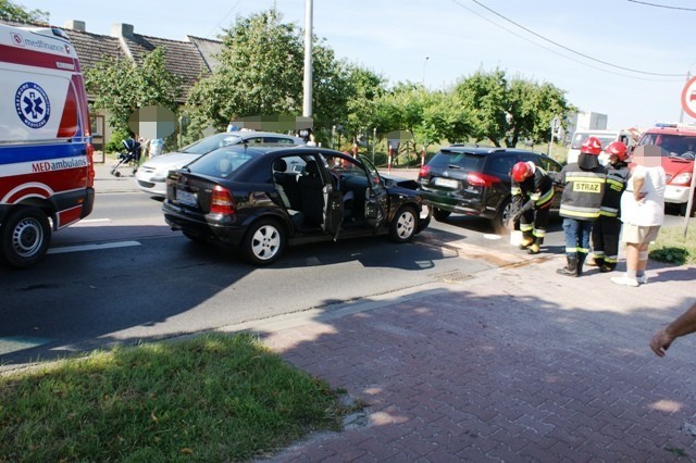 Wypadek w Krotoszynie na ul. Ostrowskiej - w autach było dziecko i niemowlę ZDJECIA