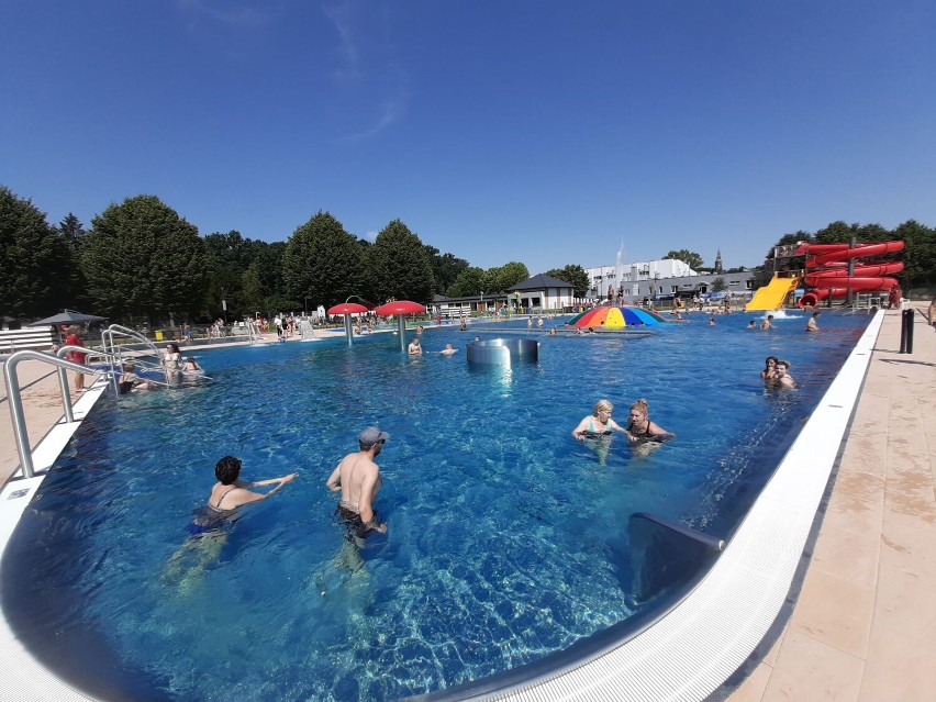 Ostatni weekend na basenie letnim w Świdnicy 2-4 września...
