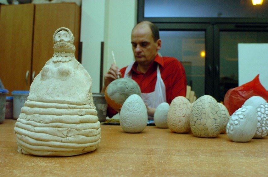 Słupski Ośrodek Kultury: Wystawa rzeźby w Pracowni Ceramicznej SOK-u [FOTO+FILM]
