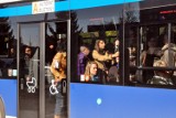 Kraków: dość tłoku w autobusach! Studenci z Ruczaju protestują na Facebooku [AKCJA]